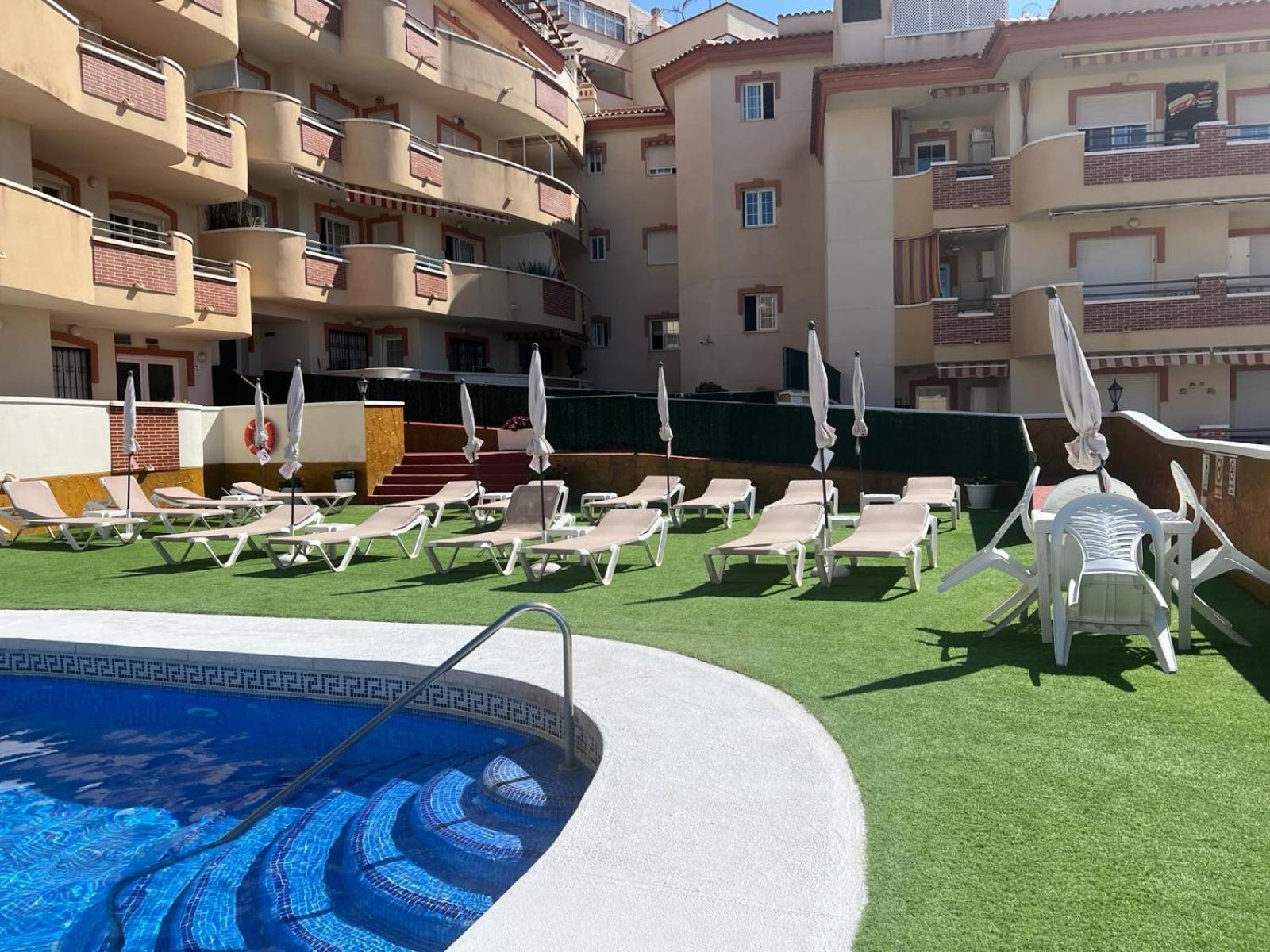 Coastal Paradise 3bed , Pool , Sea Views! *